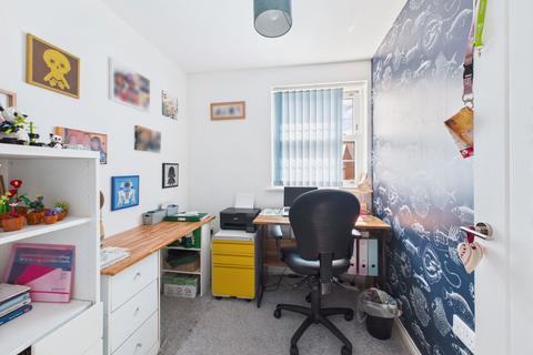 36 Brookfields, Lydney, GL15 4BX