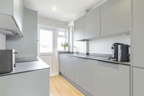2 bedroom flat for sale, Park Road, Kingston Upon Thames KT1