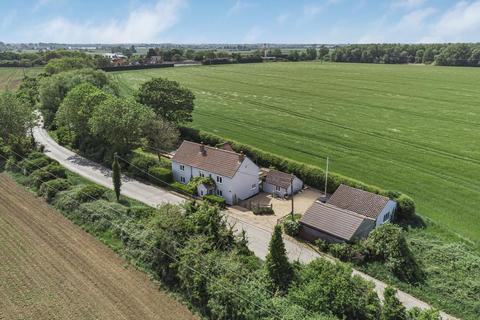 undefined, Upware CB7