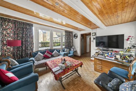 2 bedroom flat for sale, Gordon Avenue, Twickenham TW1