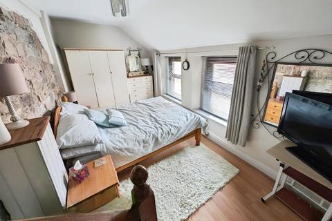 9 The Parade, Chipping Sodbury, Bristol, BS37 6AT