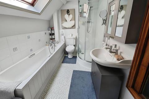 9 The Parade, Chipping Sodbury, Bristol, BS37 6AT