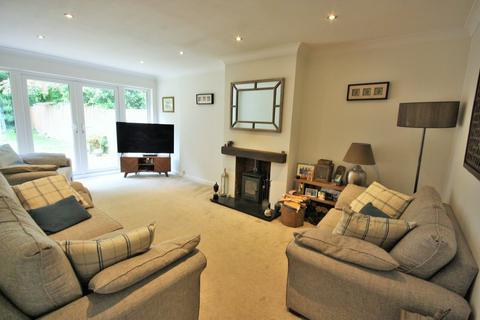 4 bedroom semi-detached house for sale, Victors Crescent, Hutton, Brentwood, CM13
