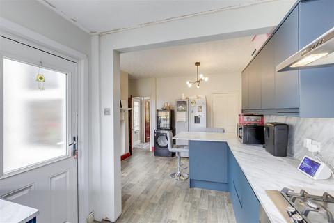 2 bedroom semi-detached house for sale, Birchwood Avenue, Long Eaton NG10