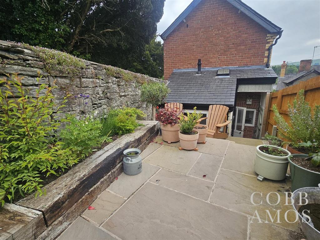 Garden 3.jpg