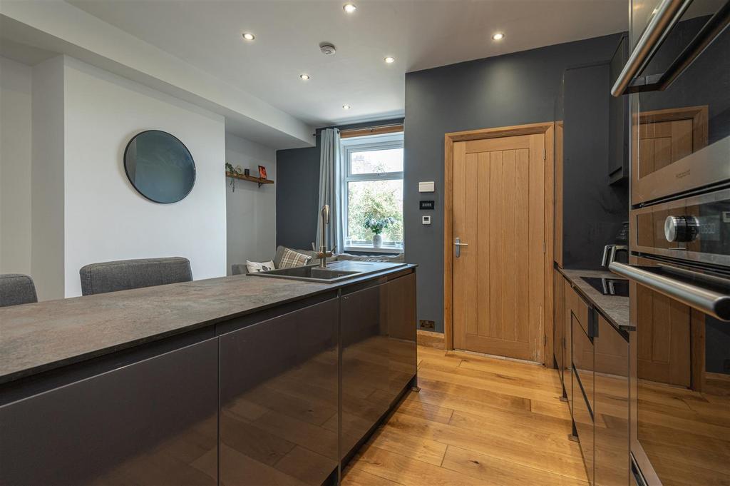 Lounge/Kitchen