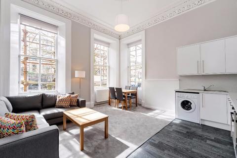 3 bedroom flat to rent, Ruskin Terrace, Hillhead, Glasgow, G12