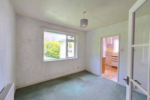 2 Abbotsfield Crescent, Tavistock, PL19 8EY