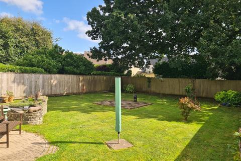 23 Lansdowne Road, Callington, PL17 7HB