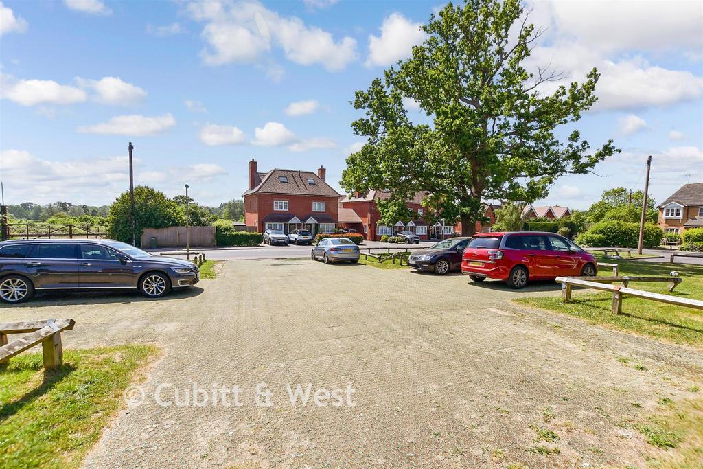 Driveway/Parking