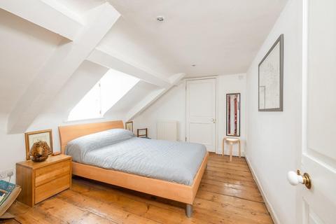 Flat J, Taylors Bank, 41 Broad Street, Bristol, BS1 2ER