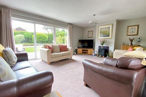19 Ashley Park, Ashley Heath, Ringwood, BH24 2HA