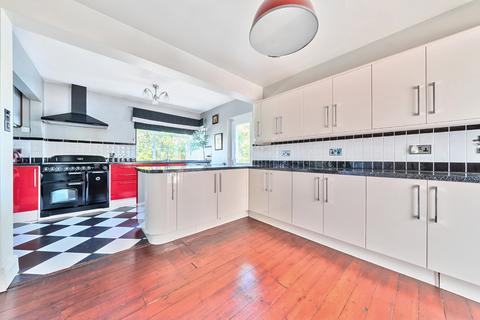 undefined, Central Wells