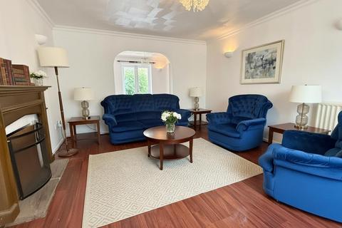 4 bedroom bungalow for sale, Dene Close, Ringwood, BH24 1TB