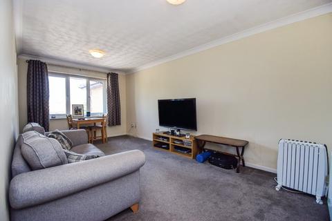 1 bedroom apartment for sale, Kinnaird Close, Cippenham, Berkshire, SL1