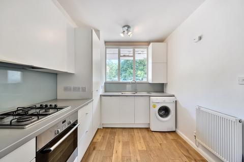 1 bedroom flat for sale, Hallfield Estate, Bayswater, London, W2