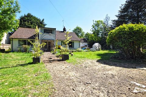 undefined, Moat Lane, Sedlescombe, Battle
