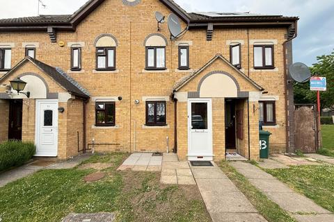 3 bedroom terraced house to rent, Kestrel Close, London, NW9
