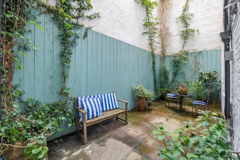 2 bedroom flat for sale, St. Stephens Gardens, London