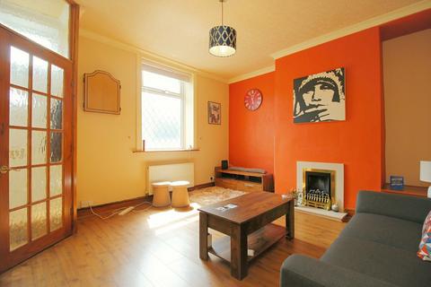 92 Old Road, Bradford, BD7 4PE
