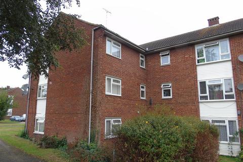 2 bedroom flat to rent, Northfield, Hatfield