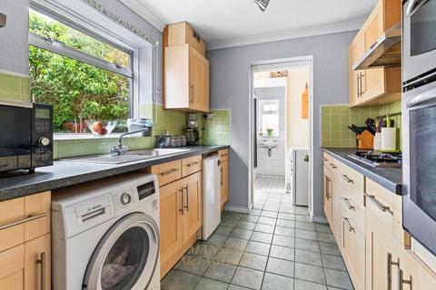 3 Felbridge Close, East Grinstead, RH19 2BN