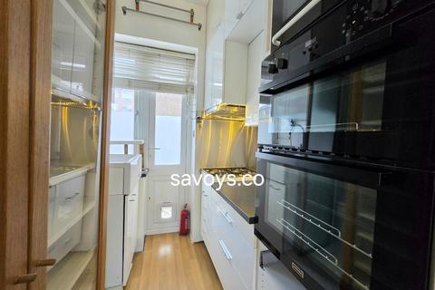 Studio for sale, Edgware Road, London, W2