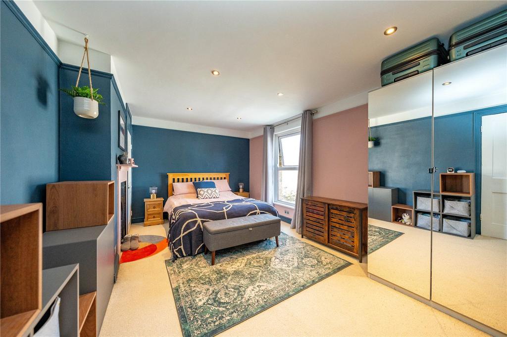 Main Bedroom