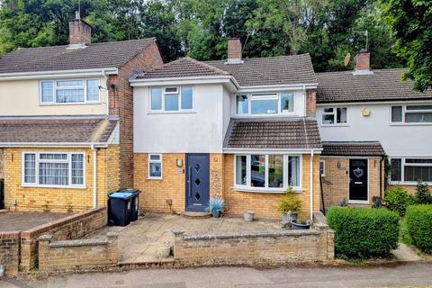 45 Marlins Turn, Hemel Hempstead, HP1 3LQ