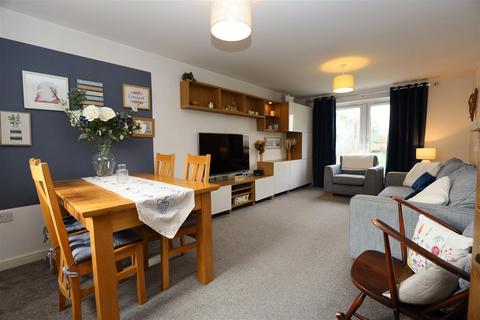 26 Badgers Brook Rise, Ystradowen, Cowbridge, CF71 7TW