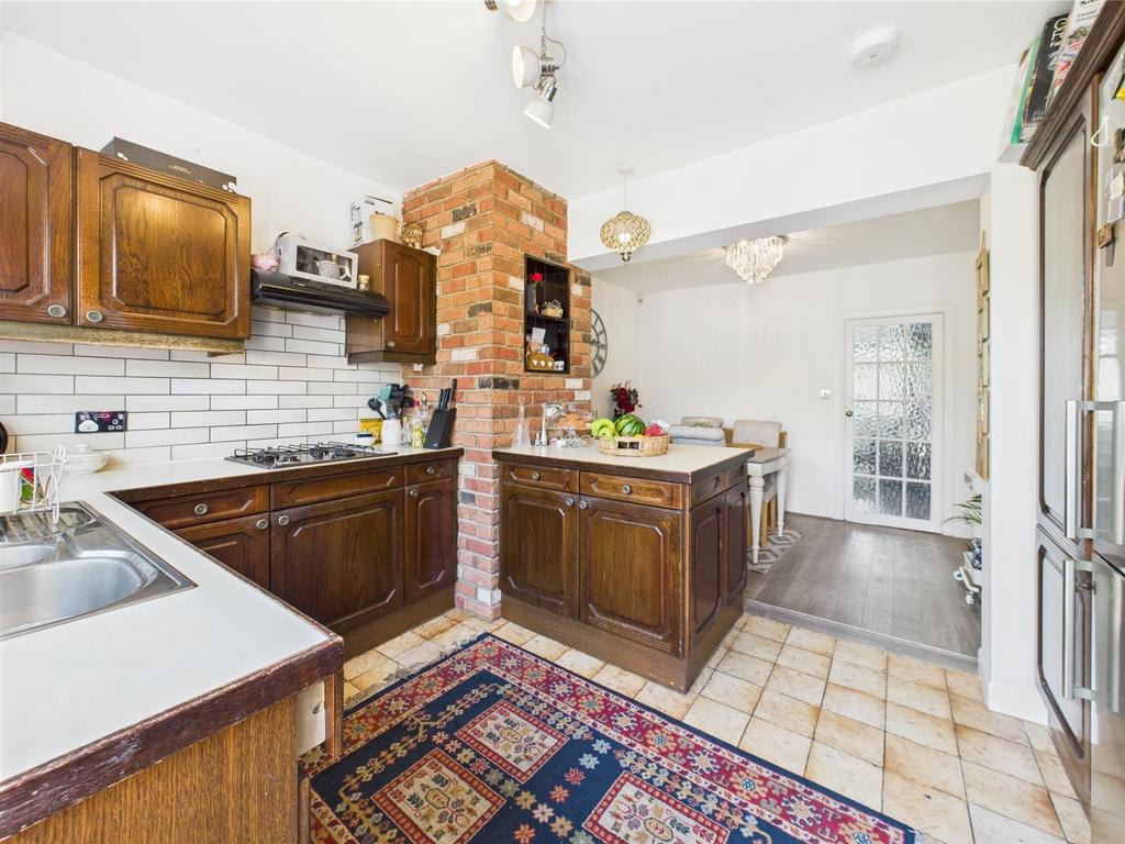 CAM05080 G0-PR0085-STILL032.jpg