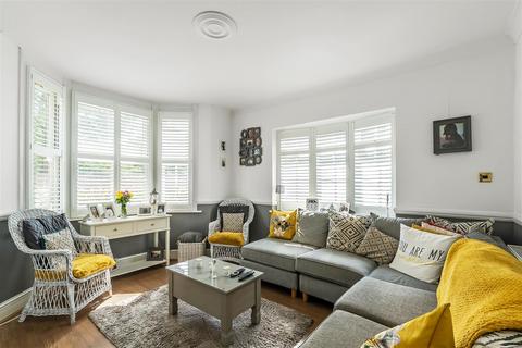 undefined, Shorts Road, Carshalton Village