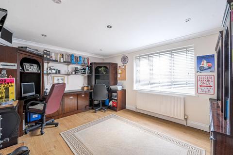 10 Ash Tree Garth, Barkston Ash, Tadcaster, LS24 9ET