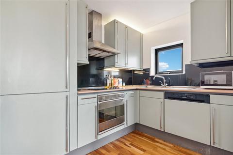 2 bedroom flat for sale, City Road, Islington, London