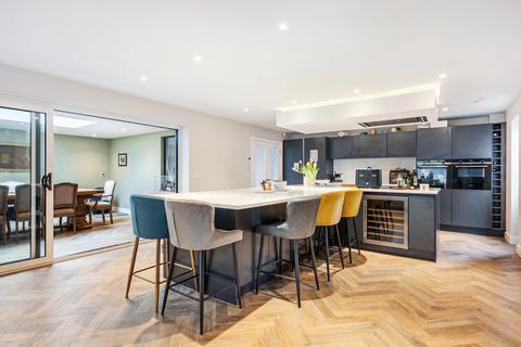 undefined, Little Meadow Close, Prestbury, Cheshire East, SK10