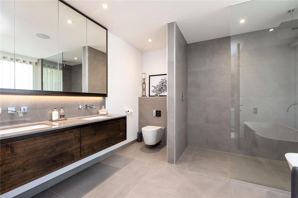 Main Bed En Suite