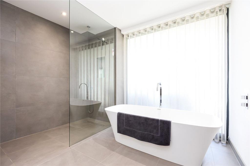 Main Bed En Suite