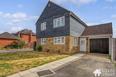 4 bedroom detached house for sale, President Road, Lexden