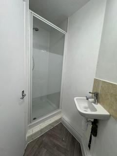 Studio to rent, Goswell Road, London EC1M