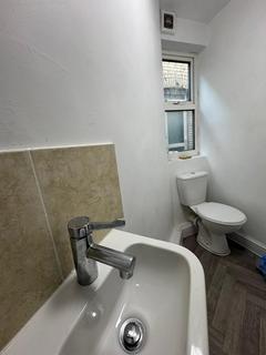 Studio to rent, Goswell Road, London EC1M