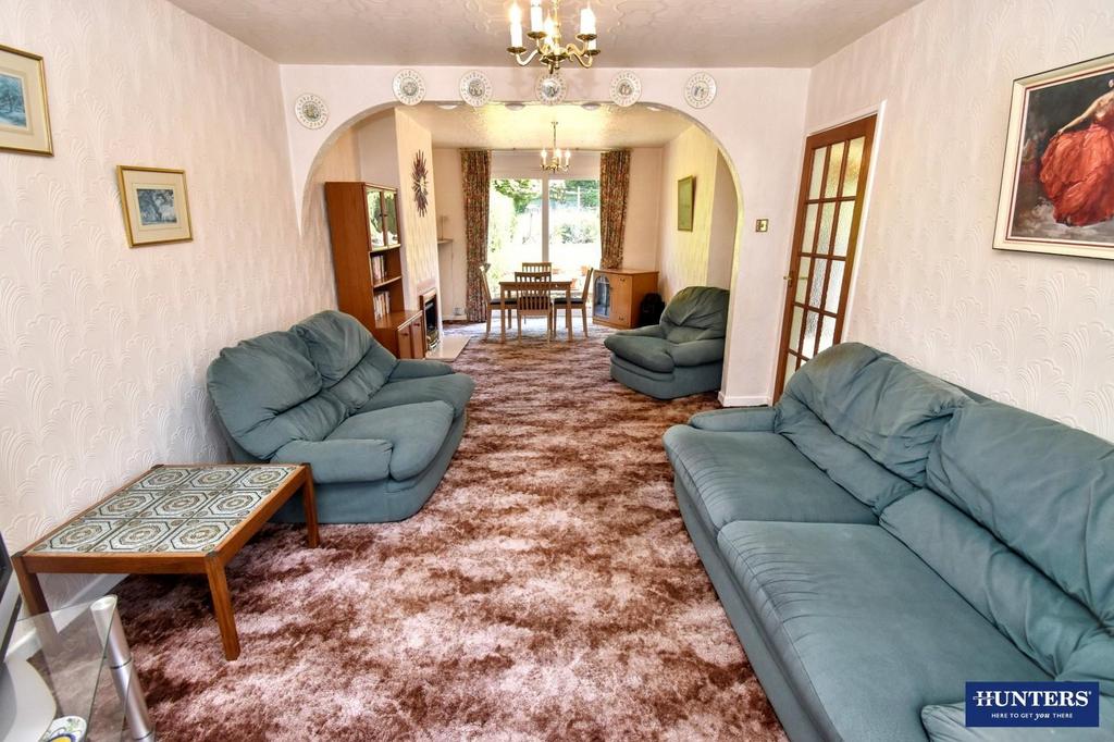 Lounge-dining