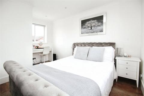 2 bedroom terraced house for sale, Uxbridge Close, Wickford, SS11