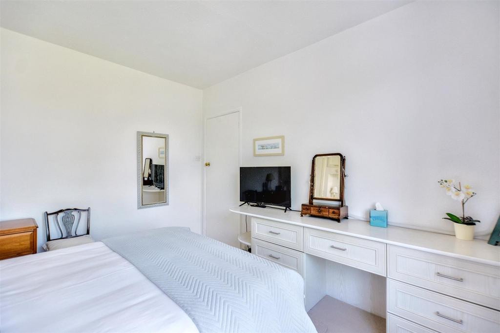Bedroom 1 2.jpeg