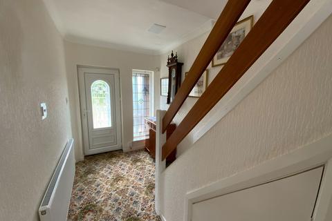 3 bedroom semi-detached house for sale, Abbott Road, Halesowen B63
