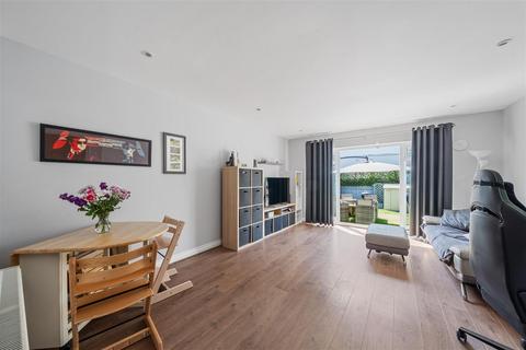 undefined, Park Road, Wallington SM6