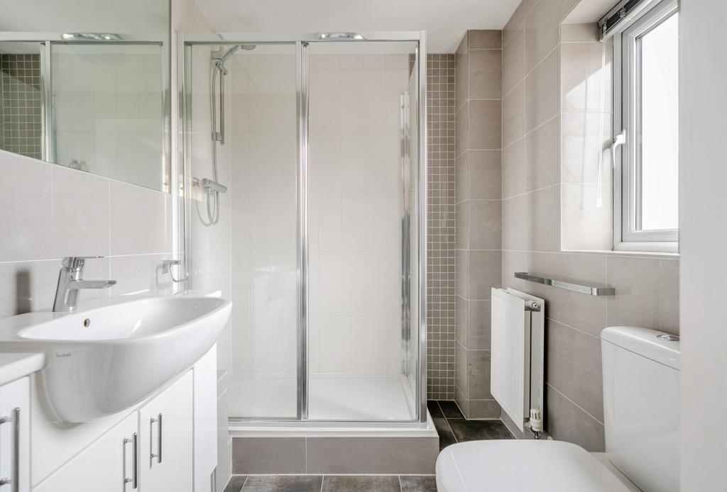 Guest En-Suite
