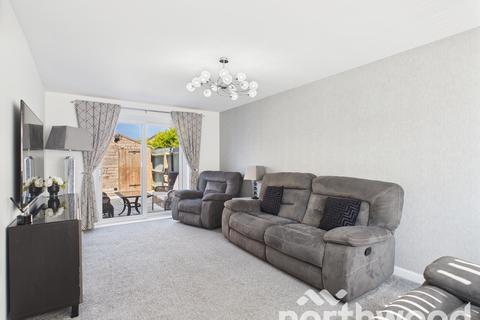 3 bedroom semi-detached house for sale, Beaver Lane, South Ashford, Ashford, TN23