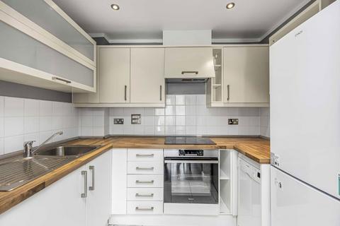 1 bedroom flat to rent, Wooldridge Close, Feltham TW14