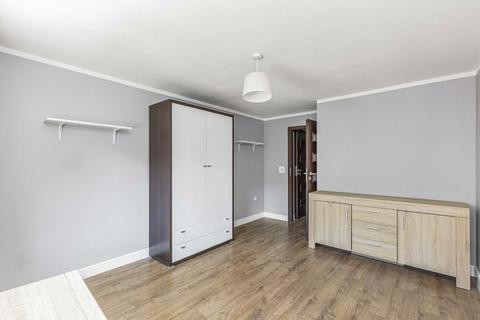 1 bedroom flat to rent, Wooldridge Close, Feltham TW14