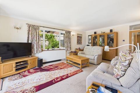 11 Barton Holme, Blakesley, Towcester, NN12 8RJ